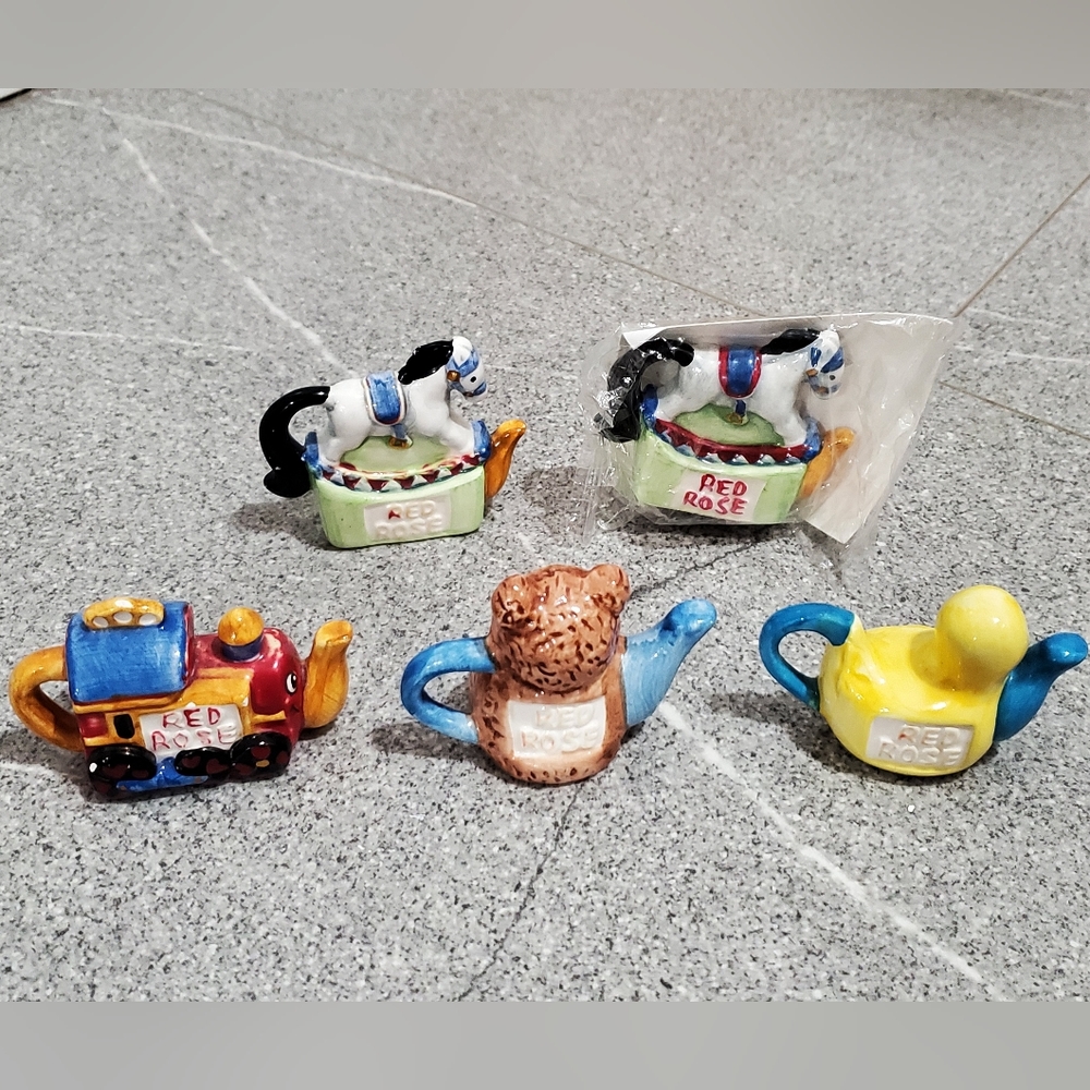 RED ROSE Tea "1998 Toy Chest" Figurines - Picture 2 of 2